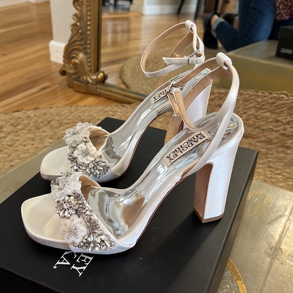 Alexa by Badgley Mischka - Picture 3 of 5